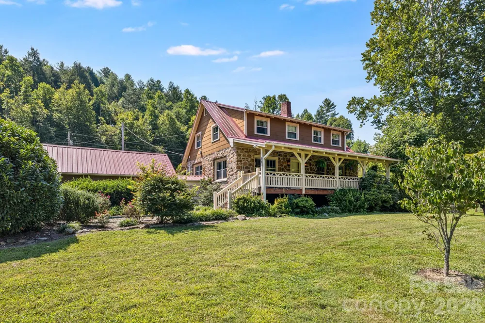 58 Guntertown Road Marshall, NC 28753