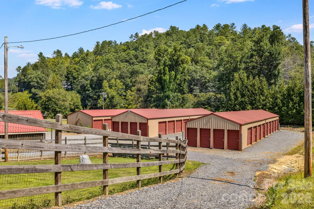 58 Guntertown Road Marshall, NC 28753