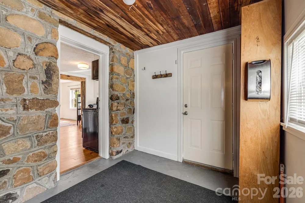 58 Guntertown Road Marshall, NC 28753