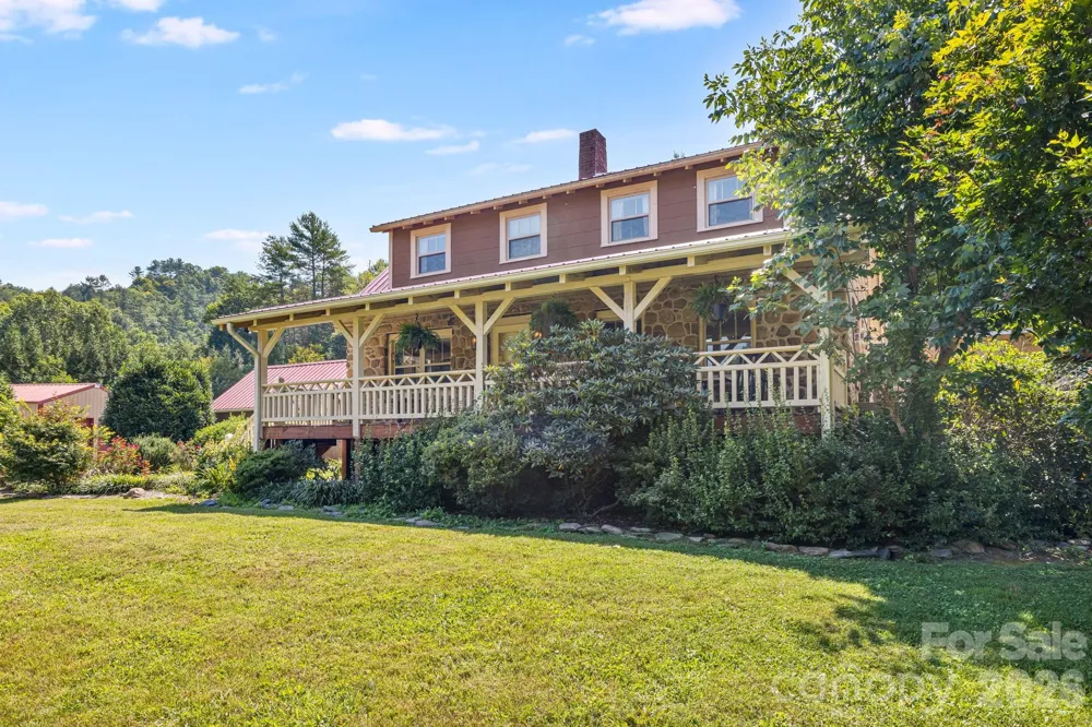 58 Guntertown Road Marshall, NC 28753