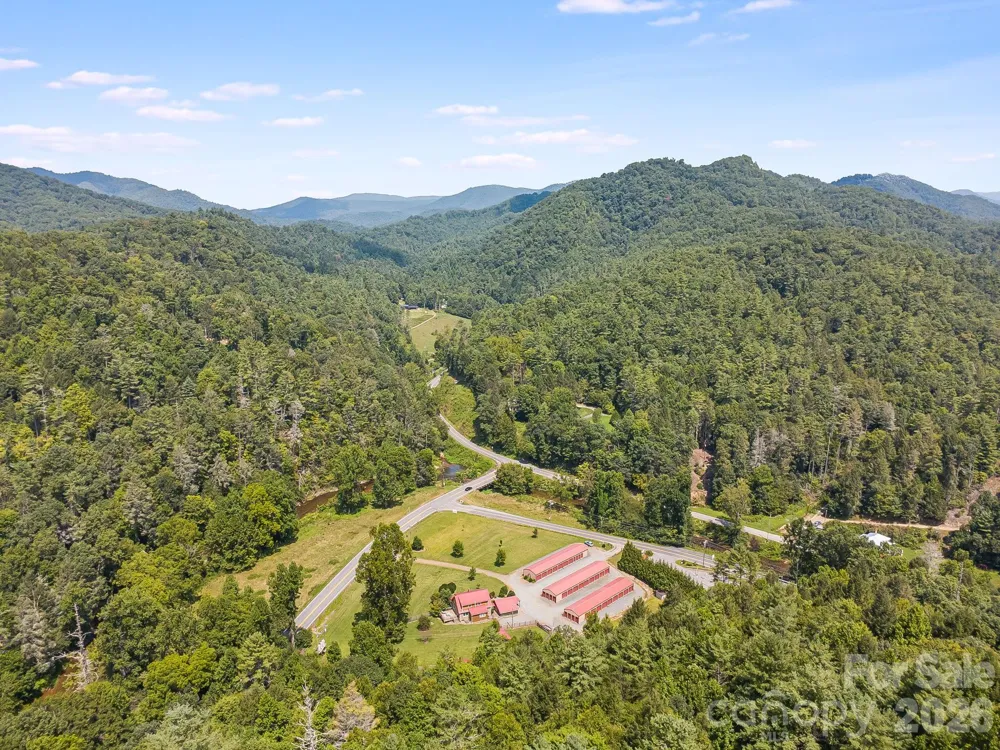 58 Guntertown Road Marshall, NC 28753