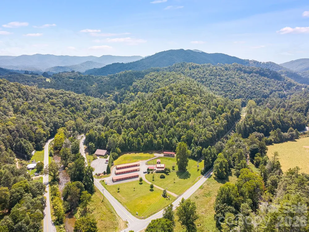58 Guntertown Road Marshall, NC 28753