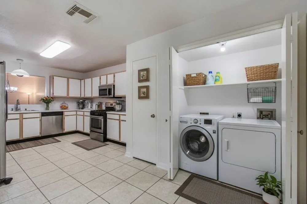 3618 Teakwood Lane Pearland, TX 77584