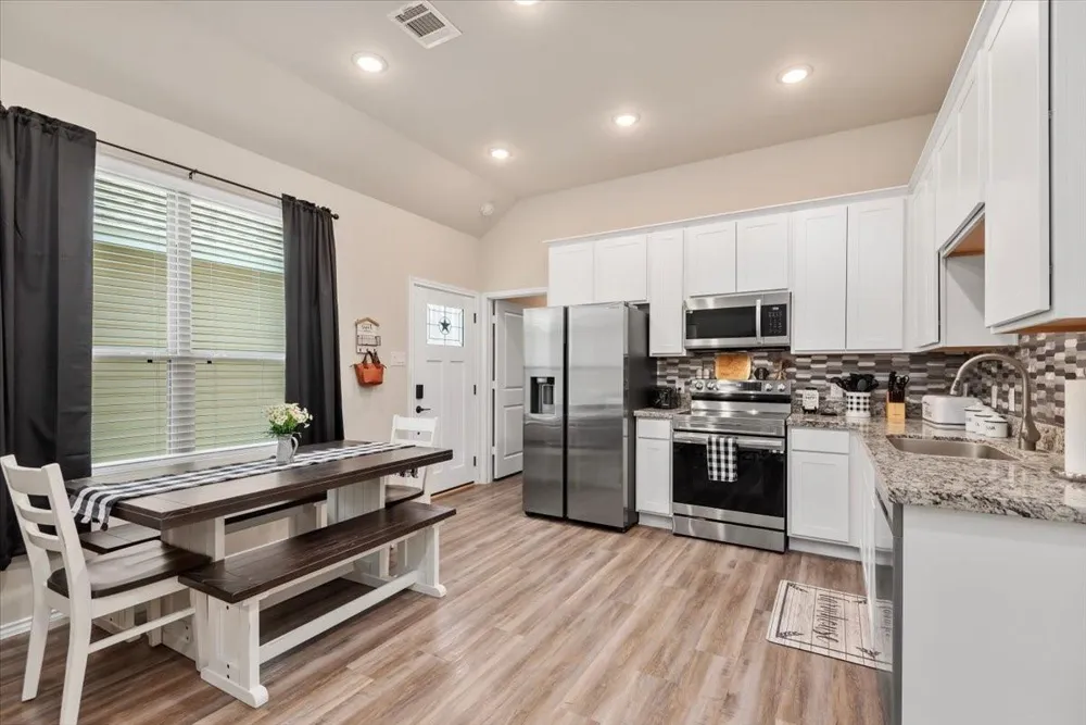 11636 Vistawood Street Willis, TX 77318