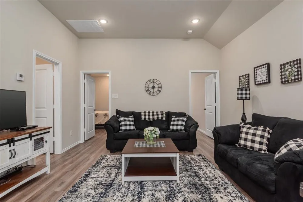 11636 Vistawood Street Willis, TX 77318