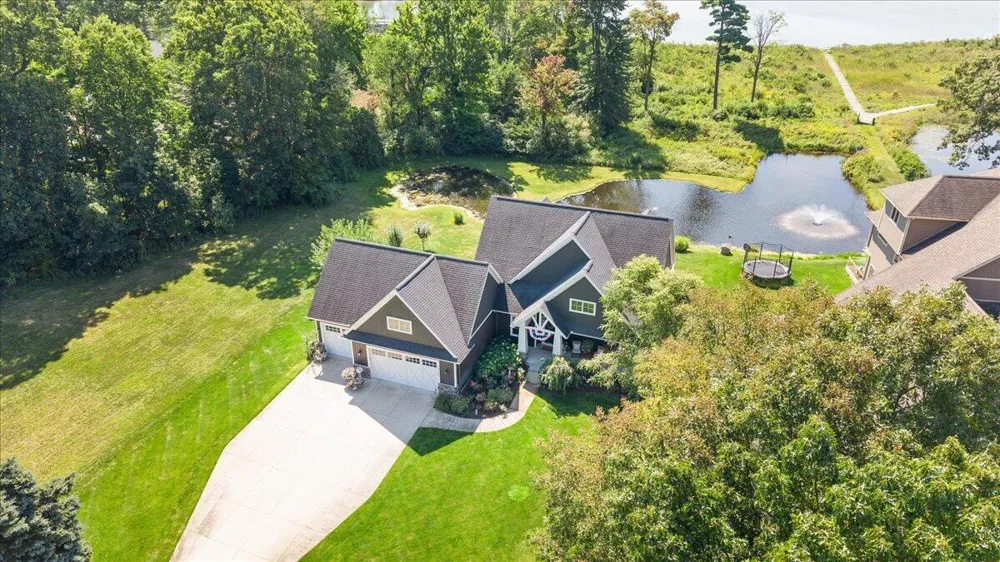 12355 Bayview Drive Wayland, MI 49348