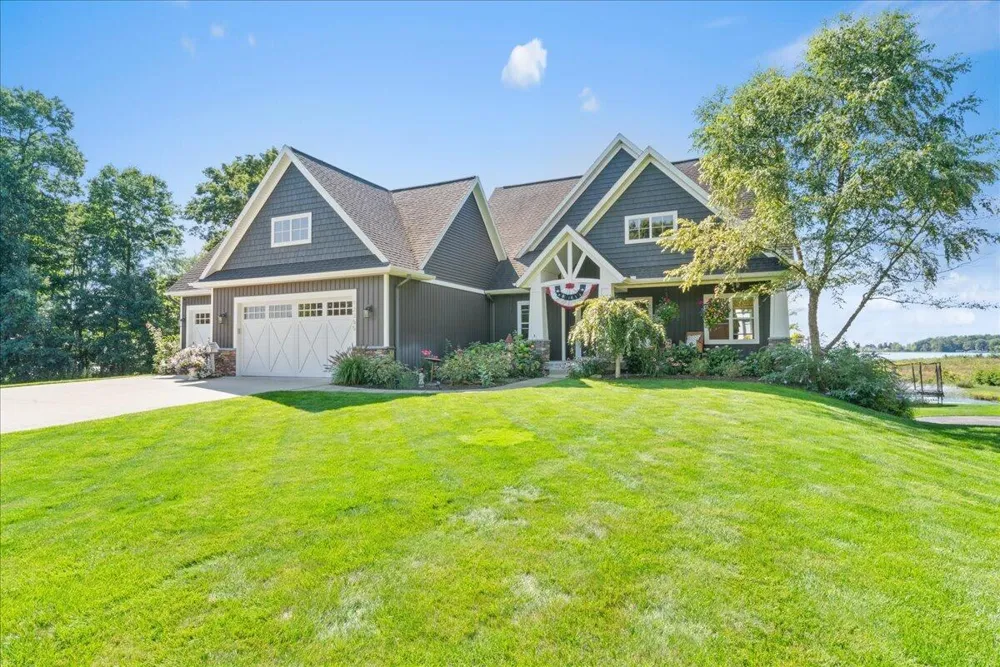 12355 Bayview Drive Wayland, MI 49348