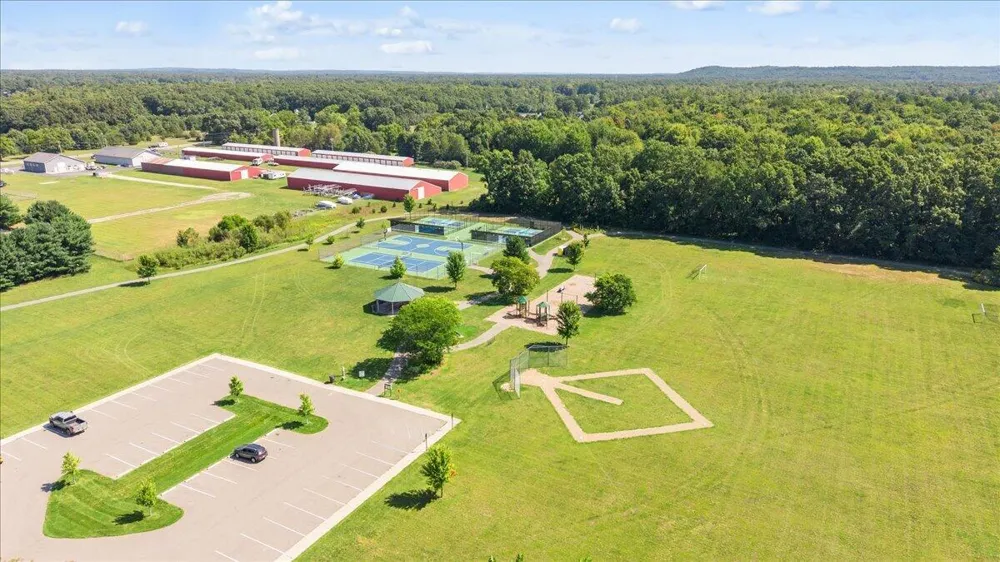 12355 Bayview Drive Wayland, MI 49348