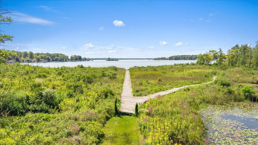 12355 Bayview Drive Wayland, MI 49348