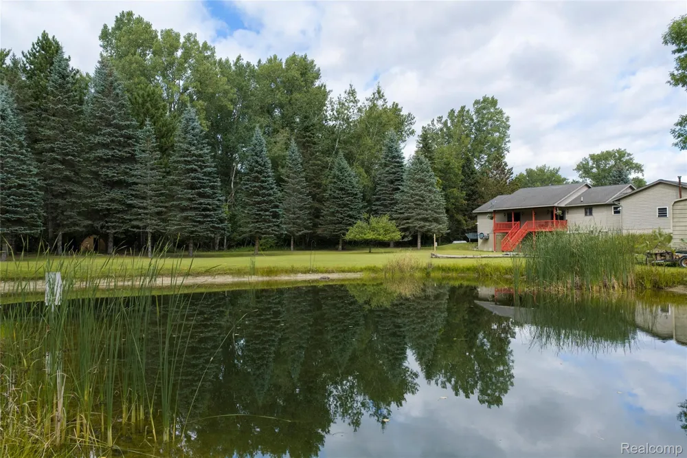2392 Davis Road Au Gres Township, MI 48703