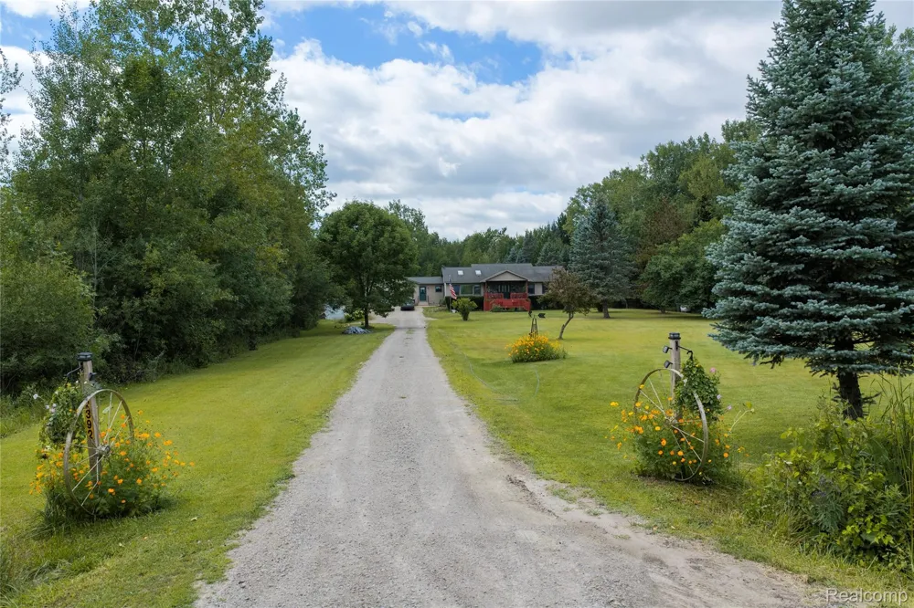2392 Davis Road Au Gres Township, MI 48703
