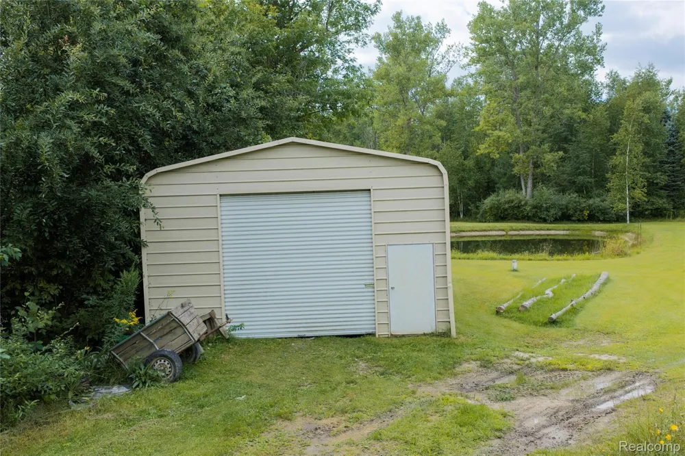 2392 Davis Road Au Gres Township, MI 48703