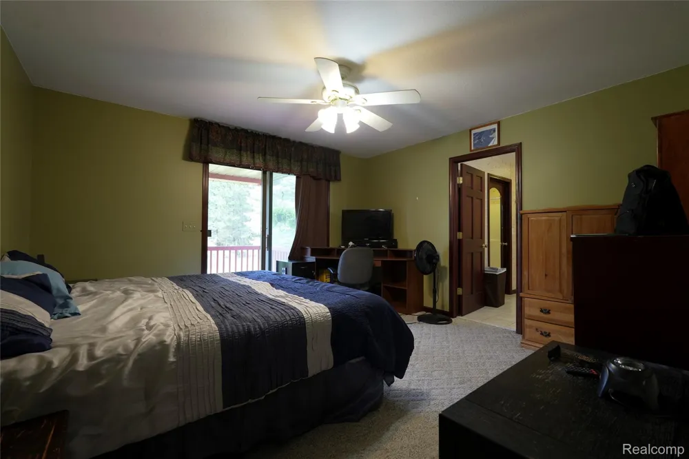 2392 Davis Road Au Gres Township, MI 48703