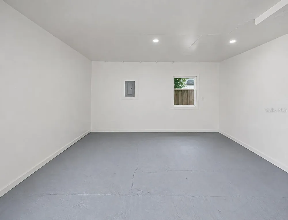 5709 35TH STREET St Petersburg, FL 33714