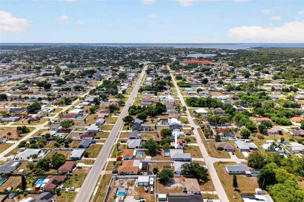 881 RIVIERA LANE NW Port Charlotte, FL 33948