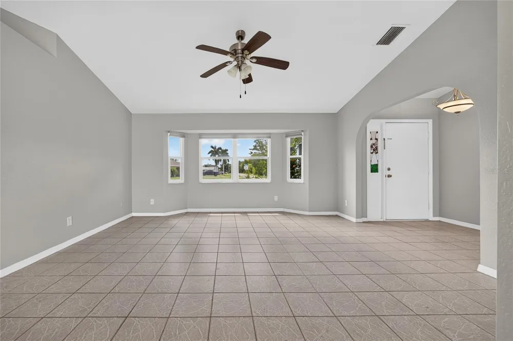 881 RIVIERA LANE NW Port Charlotte, FL 33948