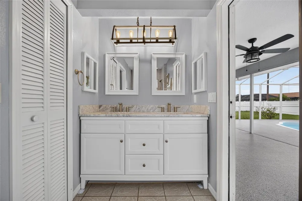 881 RIVIERA LANE NW Port Charlotte, FL 33948