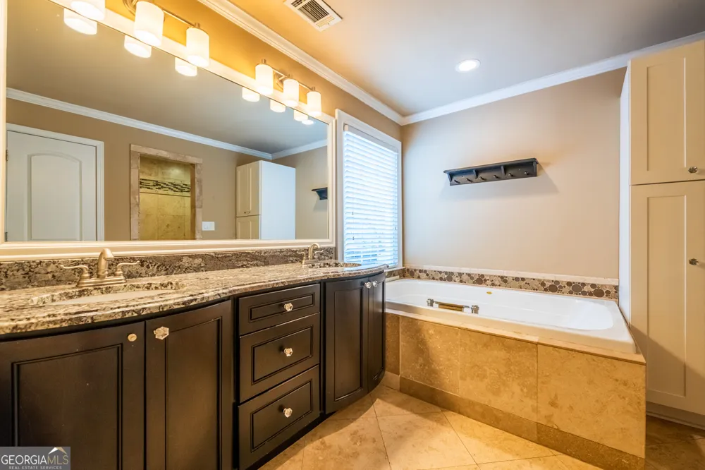 6432 Ivey Chase TER SE Mableton, GA 30126