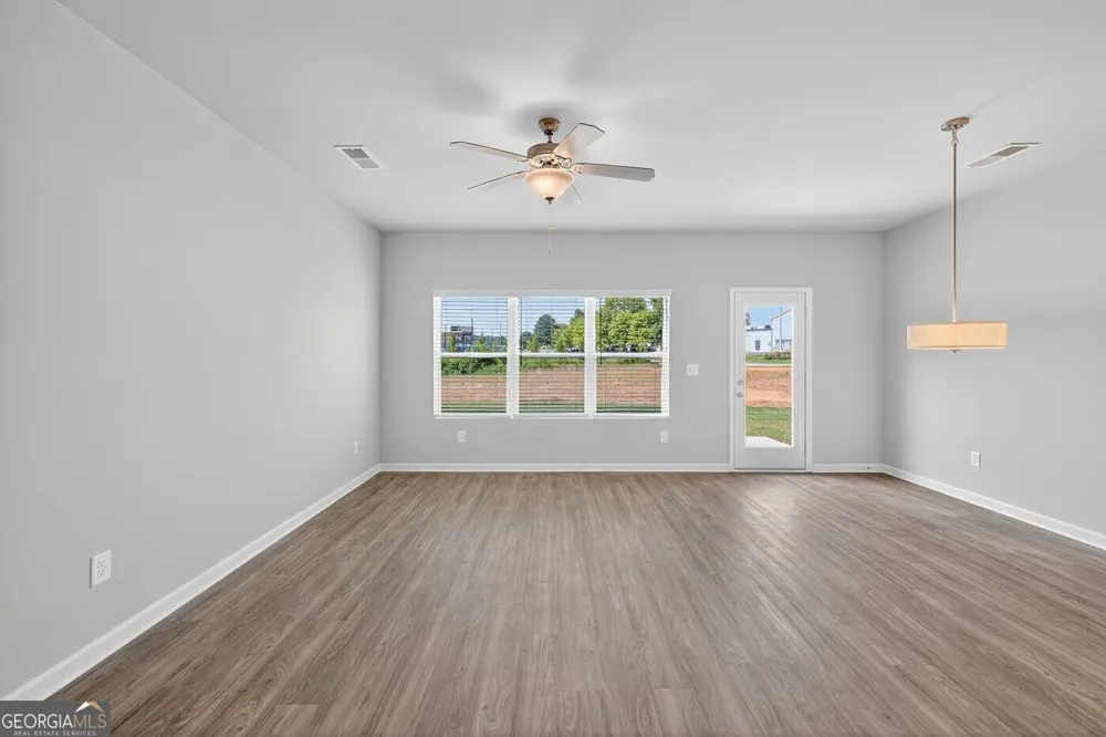 2848 Lillian LN Douglasville, GA 30135