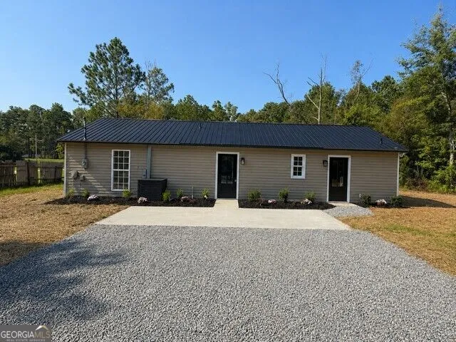 81 Daphney LN Statesboro, GA 30458