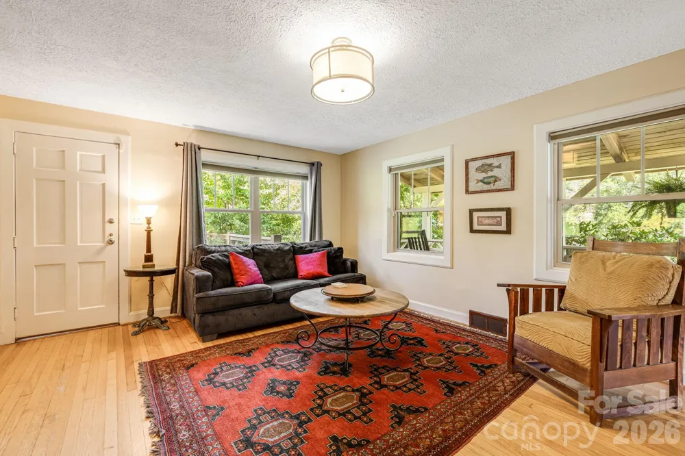 58 Guntertown Road Marshall, NC 28753