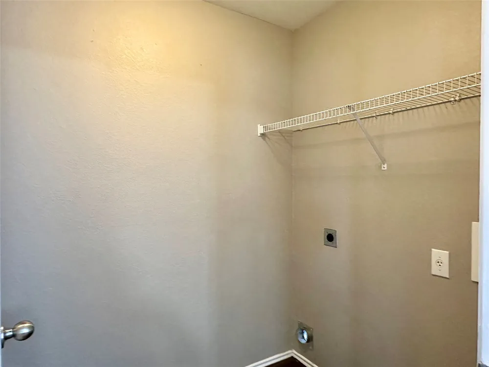 8021 Stowe Springs Lane Arlington, TX 76002