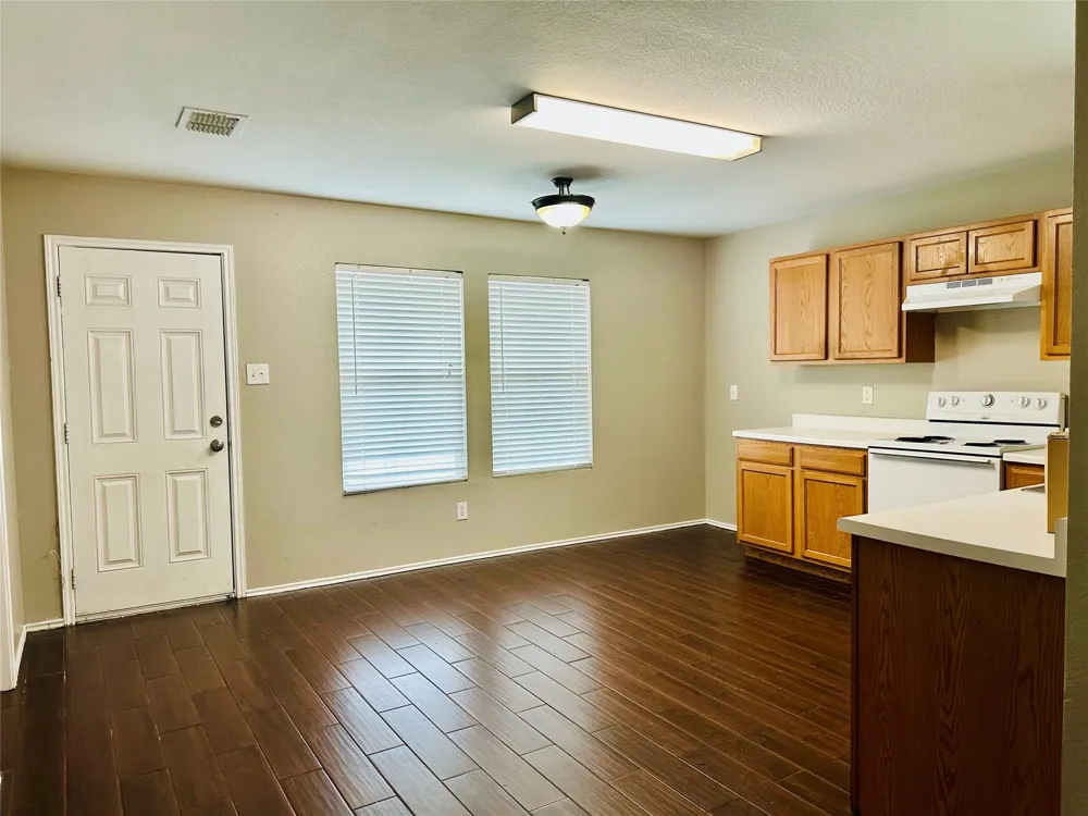8021 Stowe Springs Lane Arlington, TX 76002