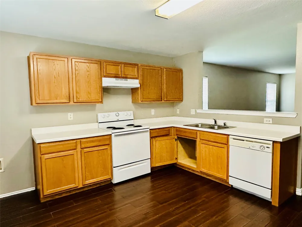 8021 Stowe Springs Lane Arlington, TX 76002