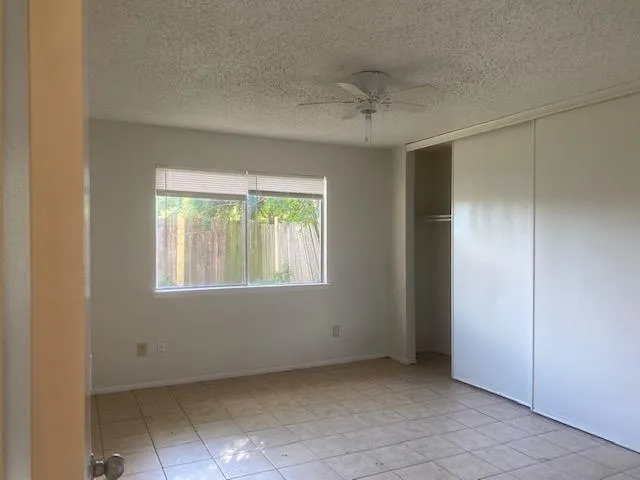 10143 Inwood Hollow Lane Houston, TX 77088