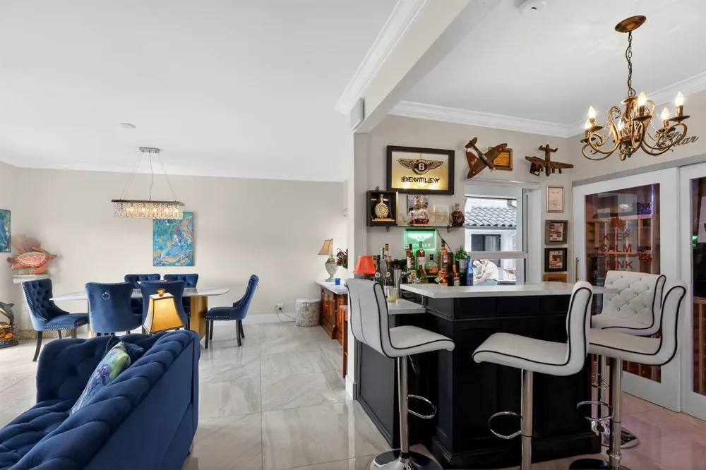 1524 SE 12th Street #6 Fort Lauderdale, FL 33316