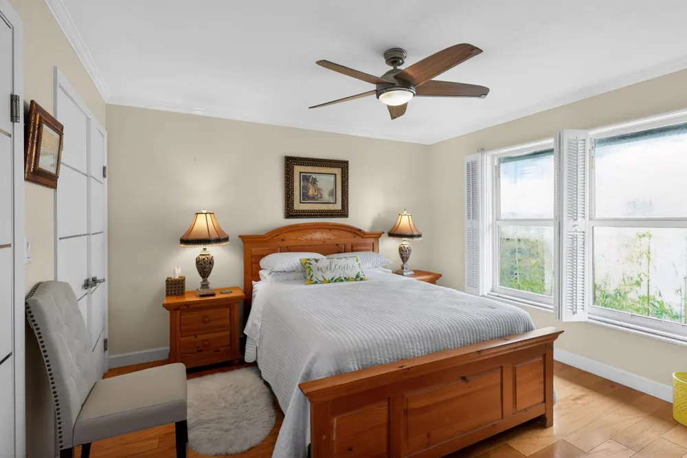 1524 SE 12th Street #6 Fort Lauderdale, FL 33316