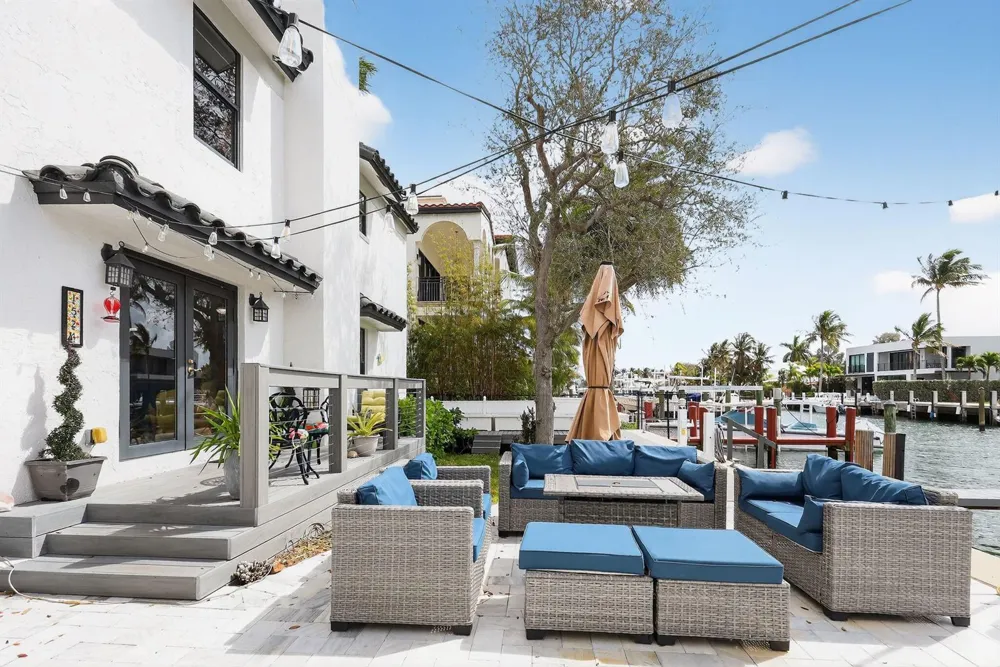 1524 SE 12th Street #6 Fort Lauderdale, FL 33316