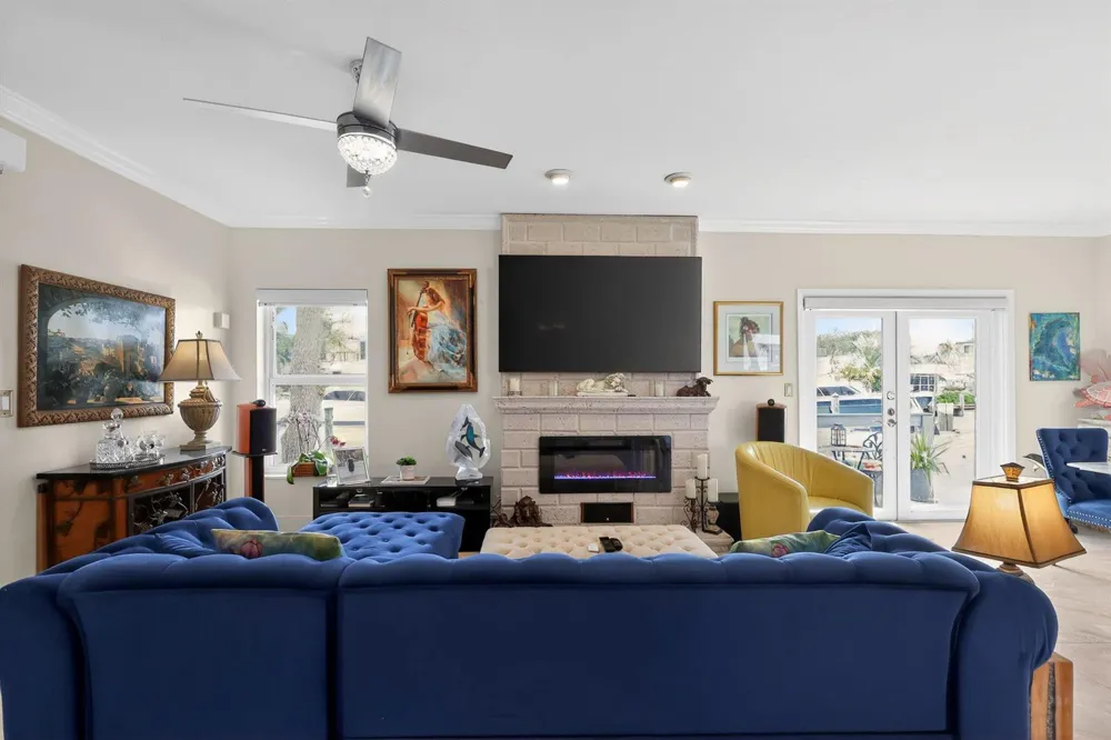 1524 SE 12th Street #6 Fort Lauderdale, FL 33316