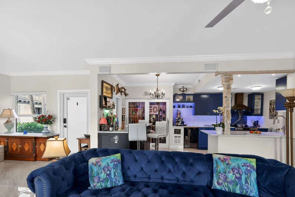 1524 SE 12th Street #6 Fort Lauderdale, FL 33316