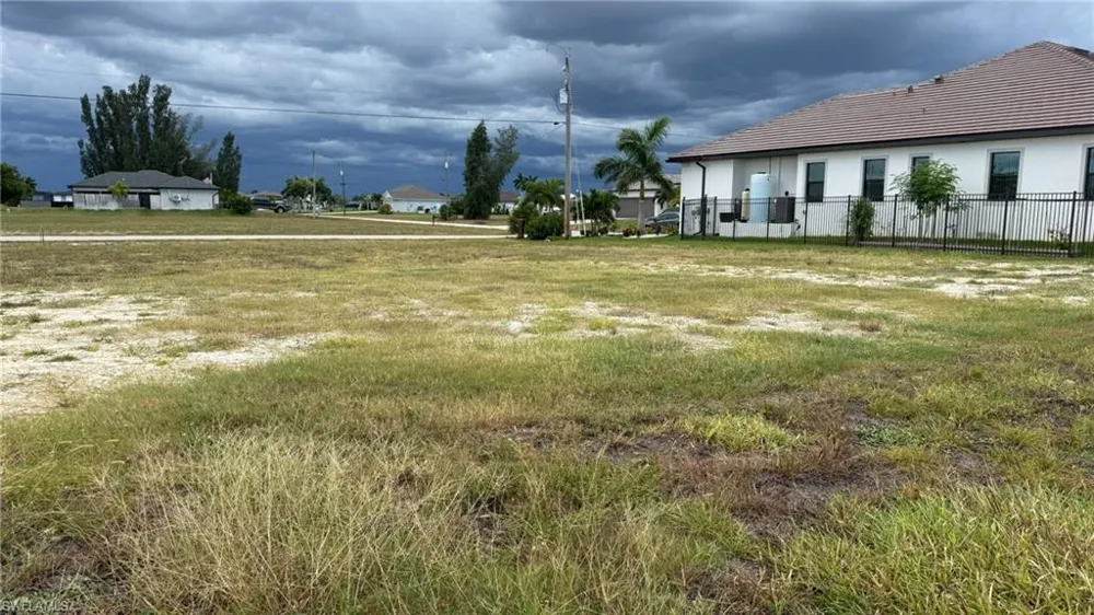 3338 NW 47th Avenue Cape Coral, FL 33993