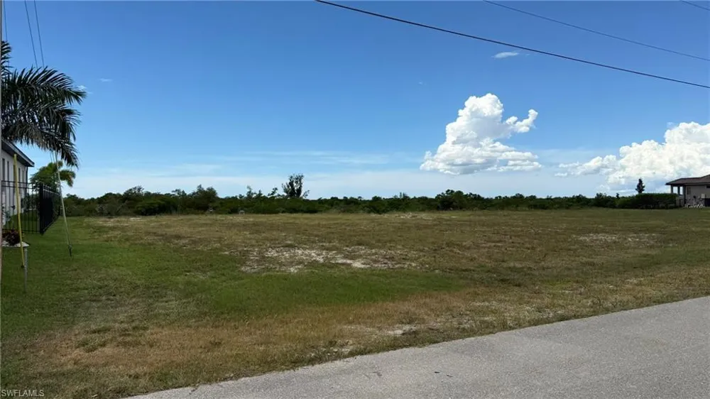 3338 NW 47th Avenue Cape Coral, FL 33993