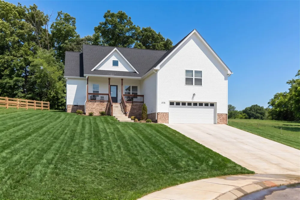1578 Angus Way Greenbrier, TN 37073