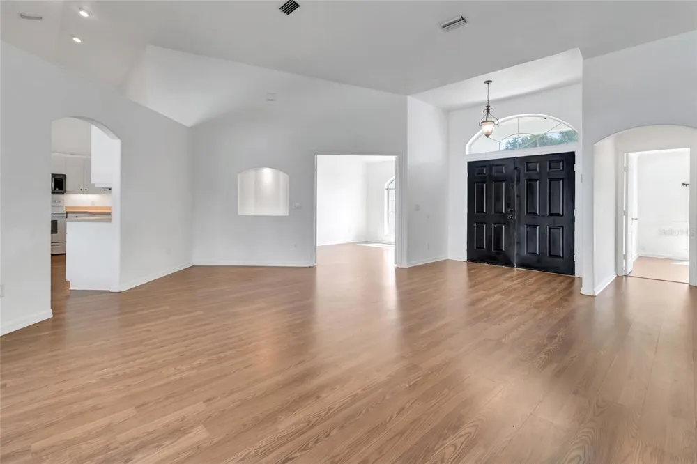 6856 NE 61ST AVENUE ROAD Silver Springs, FL 34488