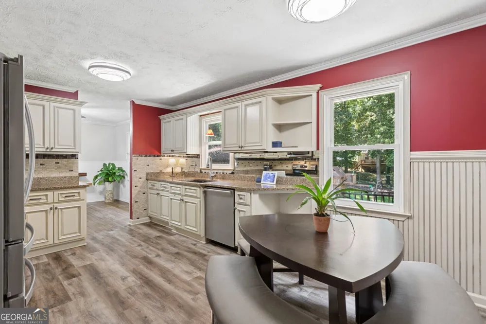 212 Simpson DR NE Kennesaw, GA 30144