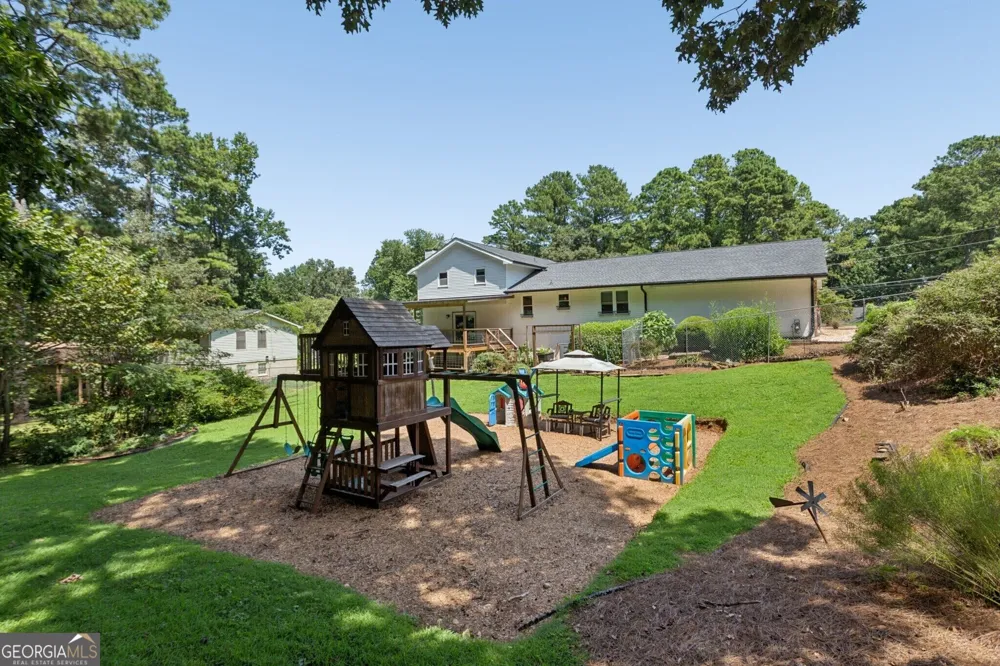 212 Simpson DR NE Kennesaw, GA 30144