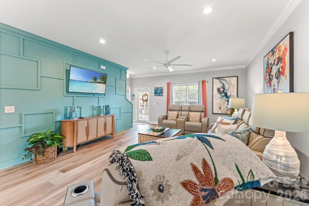 2009 Hillside Drive S North Myrtle Beach, SC 29582