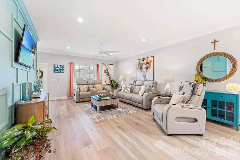 2009 Hillside Drive S North Myrtle Beach, SC 29582
