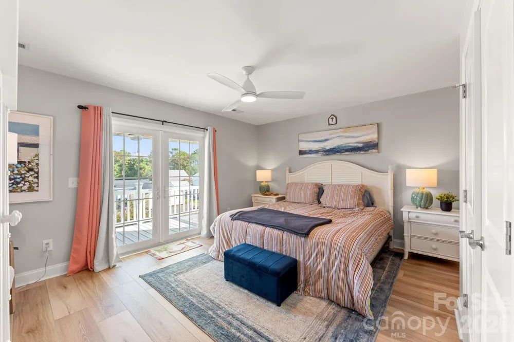2009 Hillside Drive S North Myrtle Beach, SC 29582
