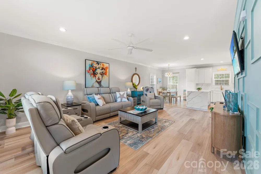 2009 Hillside Drive S North Myrtle Beach, SC 29582
