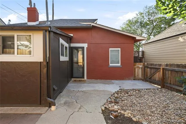 3526 Quivas Street Denver, CO 80211