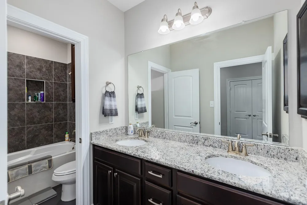 260 County Road 2258 Cleveland, TX 77327