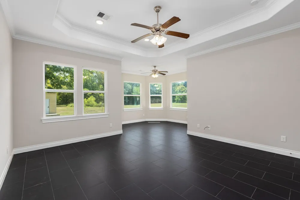 260 County Road 2258 Cleveland, TX 77327