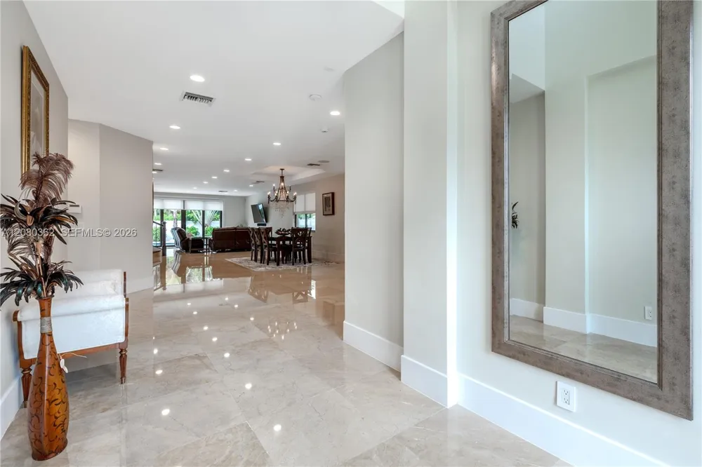 169 SE Wavecrest Way #0 Boca Raton, FL 33432