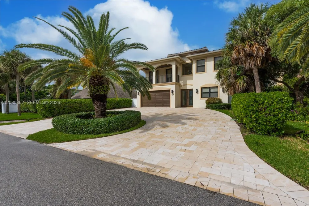 169 SE Wavecrest Way #0 Boca Raton, FL 33432