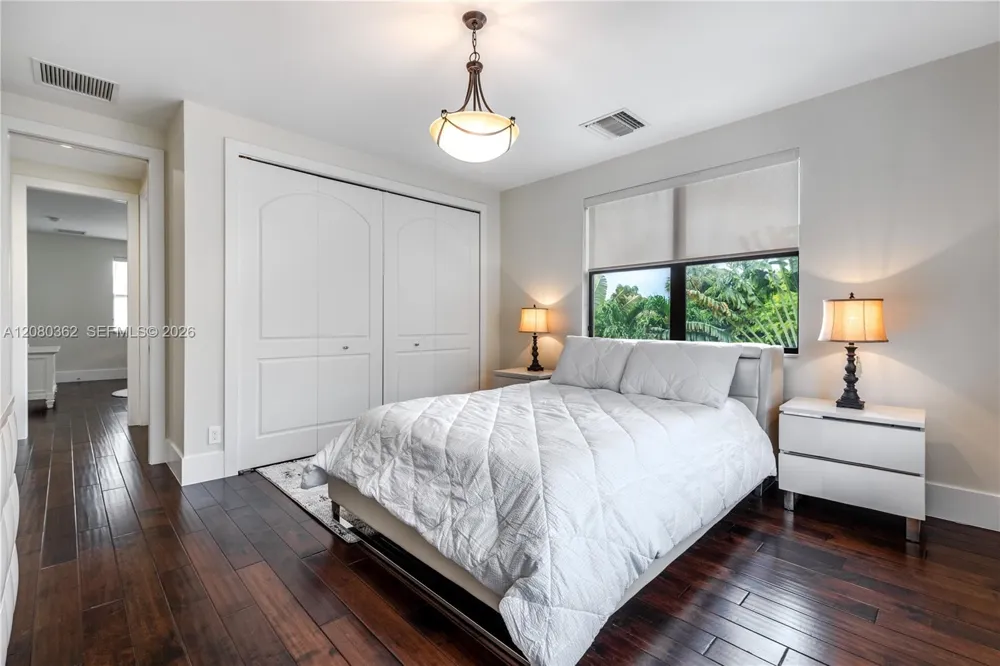 169 SE Wavecrest Way #0 Boca Raton, FL 33432